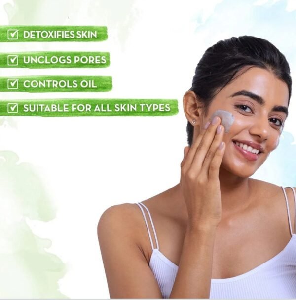Mamaearth Charcoal Face Wash with Activated Charcoal & Coffee for Oil Control - Image 5